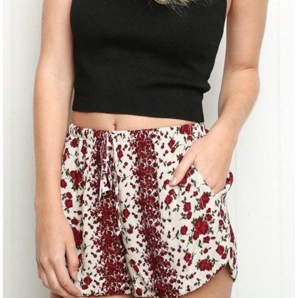 Brandy Melville Pants - Brandy Melville Floral Shorts